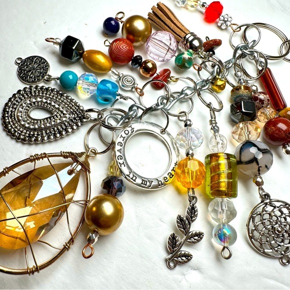 Chunky Beaded Tassel Handbag Purse Accessory Dangle Charm Key Chain Handmade - Picture 1 of 16